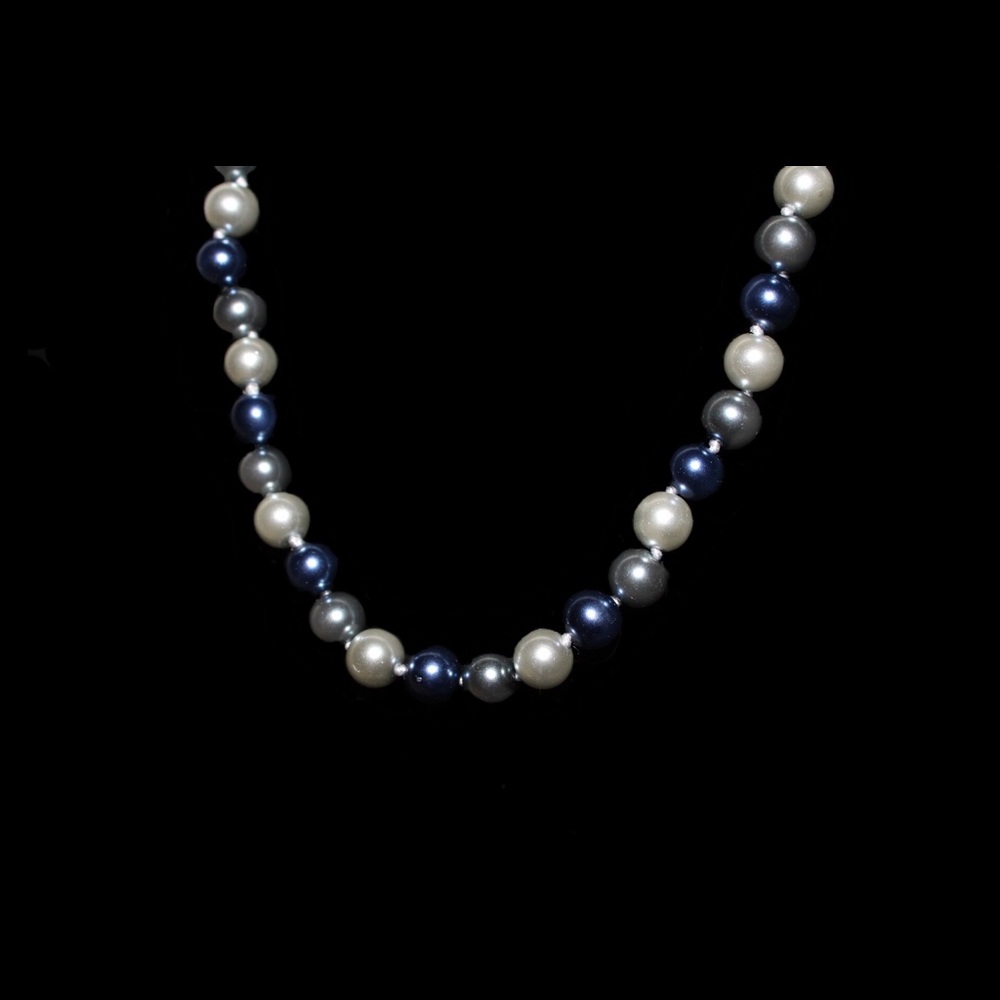 Blue, Grey, White Christmas Pearls 18”